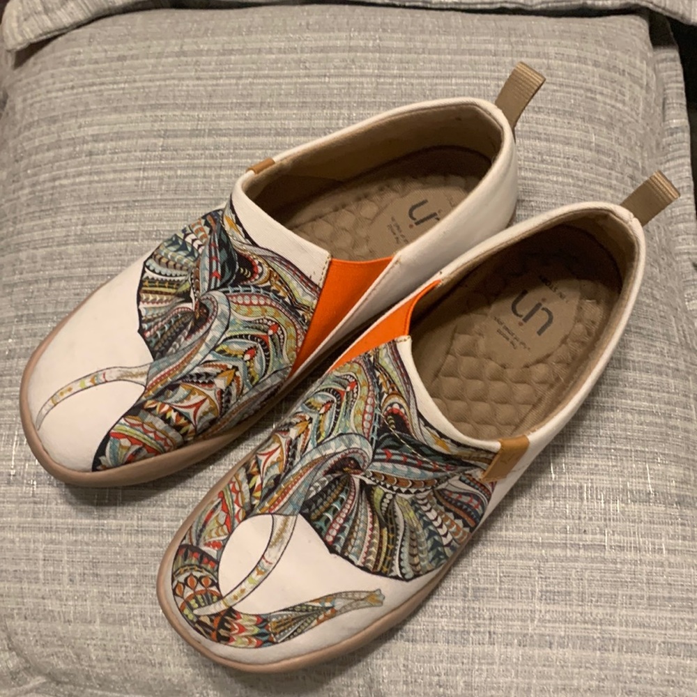 UIN Elephant Loafers Size 37 (US 6.5)